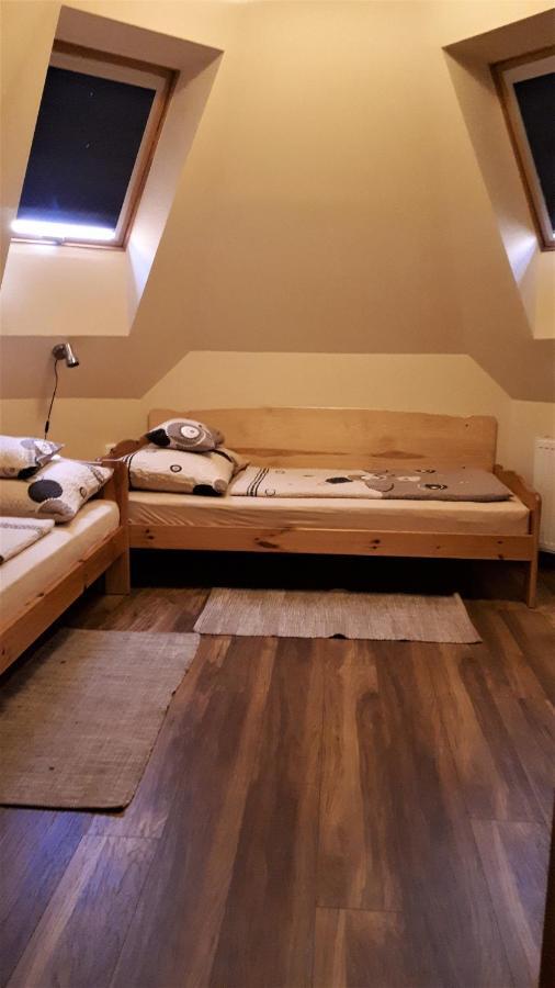 Nefelejcs Fagyizo Es Apartmanhaz Kistolmacs Exteriér fotografie