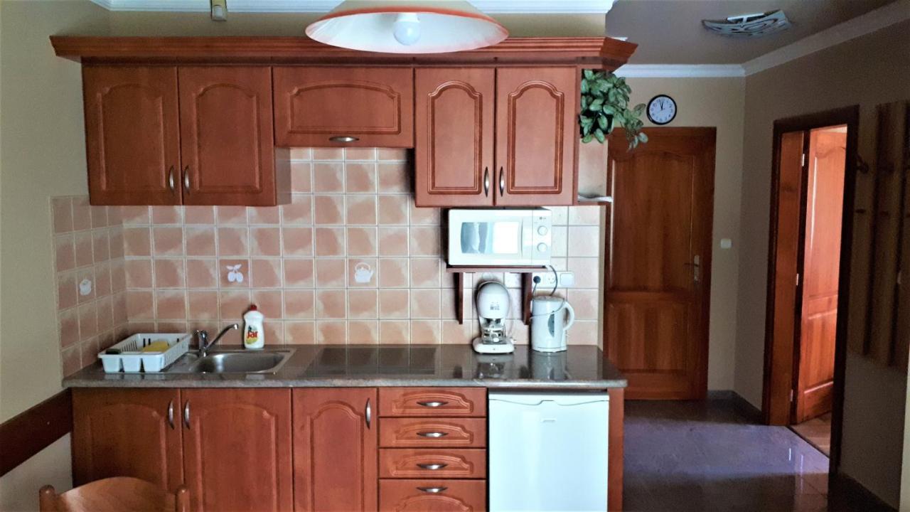 Nefelejcs Fagyizo Es Apartmanhaz Kistolmacs Exteriér fotografie